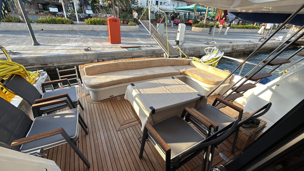 61E1EA28-F772-45D9-A8CD-EA3BB59EB7FB