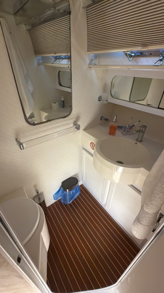 A30B343C-6930-47A1-8B3A-6984A5202431